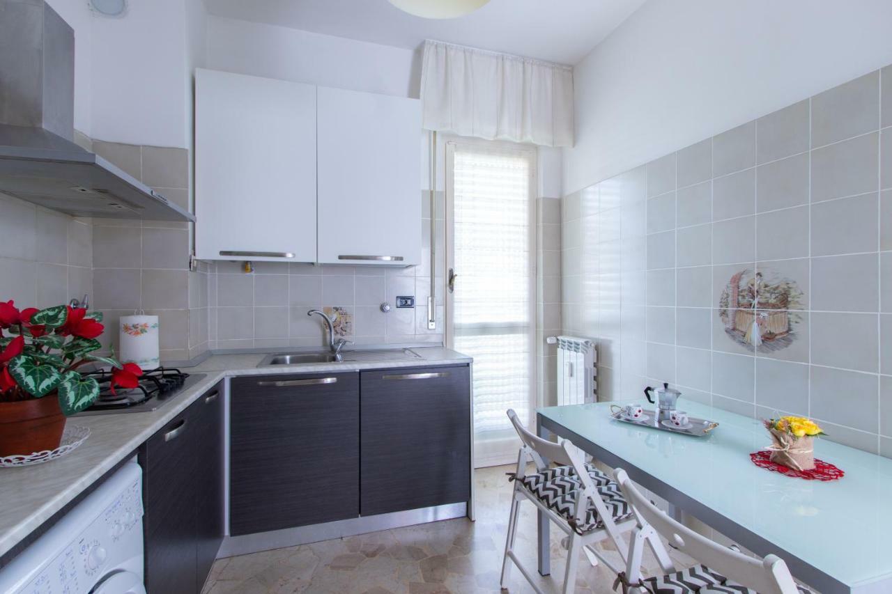 House Henry Apartment Vado Ligure Exterior photo